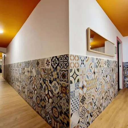 Arc House