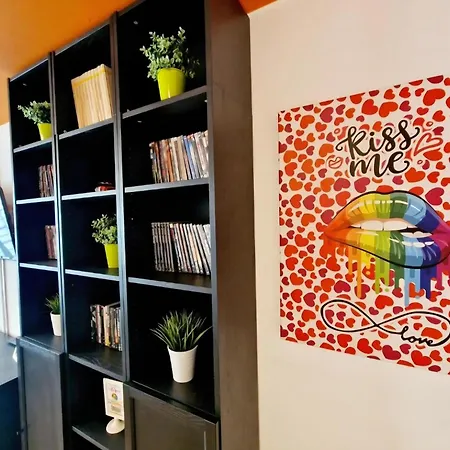Hostel Arc House *